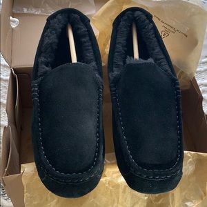 NIB MENS koolaburra by Ugg Tipton slippers size 10